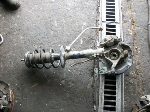 Άκρο Πλήρες Εμπρός Αριστερό Με ABS για TOYOTA YARIS (2009 - 2012) (XP90) Άκρο Πλήρες Εμπρός Αριστερό Με ABS για TOYOTA YARIS (2009 - 2012) (XP90)