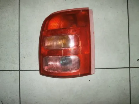Φανάρι Πίσω Δεξί για NISSAN MICRA (2000 - 2003) (K11) Φανάρι Πίσω Δεξί για NISSAN MICRA (2000 - 2003) (K11)