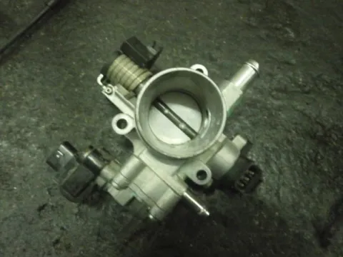 Σώμα Πεταλούδας για TOYOTA COROLLA (2004 - 2007) (E120) 1600 3ZZ-FE Petrol 110 VVT-i , 1600 (3ZZ-FE) Petrol 110 (ZZE121) VVT-i , 1600 (3ZZ-FE) petrol 110 (ZZE121) VVT-i Σώμα Πεταλούδας για TOYOTA COROLLA (2004 - 2007) (E120) 1600 3ZZ-FE Petrol 110 VVT-i , 1600 (3ZZ-FE) Petrol 110 (ZZE121) VVT-i , 1600 (3ZZ-FE) petrol 110 (ZZE121) VVT-i