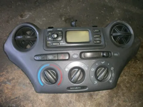 Όργανα Ταμπλό (ΚΟΝΣΟΛΑ) για TOYOTA YARIS (2003 - 2005) (XP10) Όργανα Ταμπλό (ΚΟΝΣΟΛΑ) για TOYOTA YARIS (2003 - 2005) (XP10)
