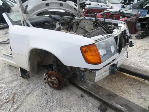 Τροπέτο Εμπρός Δεν Έχει Μηχανή Και Σσμάν για MERCEDES E - CLASS (1985 - 1993) (W124) *Δ* - 