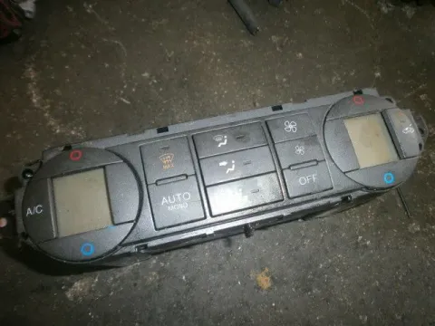 Χειριστήρια Καλοριφέρ 3M5T18C612AL για FORD FOCUS (2004 - 2008) Mk2a (DA3 - C307) Χειριστήρια Καλοριφέρ 3M5T18C612AL για FORD FOCUS (2004 - 2008) Mk2a (DA3 - C307)