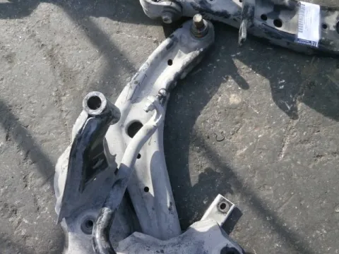 Ψαλίδι Εμπρός Δεξί για FORD FIESTA (2008 - 2012) Mk6 (JA8) Ψαλίδι Εμπρός Δεξί για FORD FIESTA (2008 - 2012) Mk6 (JA8)
