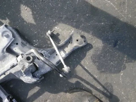 Ψαλίδι Εμπρός Αριστερό για AUDI A1 (2010 - ) Ψαλίδι Εμπρός Αριστερό για AUDI A1 (2010 - )