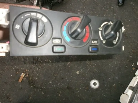 Χειριστήρια Καλοριφέρ για NISSAN ALMERA (1995 - 1998) (N15) , (1998 - 2000) (N15) Χειριστήρια Καλοριφέρ για NISSAN ALMERA (1995 - 1998) (N15) , (1998 - 2000) (N15)