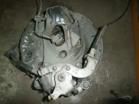 Ακραξόνιο Πίσω Αριστερό Με ABS για TOYOTA AURIS (2007 - 2009) E150 Ακραξόνιο Πίσω Αριστερό Με ABS για TOYOTA AURIS (2007 - 2009) E150