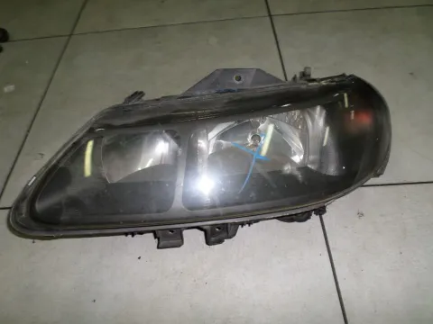 Φανάρι Εμπρός Αριστερό για RENAULT LAGUNA (1998 - 2000) (B56) Φανάρι Εμπρός Αριστερό για RENAULT LAGUNA (1998 - 2000) (B56)