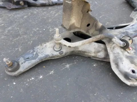 Ψαλίδι Εμπρός Αριστερό για MITSUBISHI COLT (1999 - 2004) (CJ) Ψαλίδι Εμπρός Αριστερό για MITSUBISHI COLT (1999 - 2004) (CJ)