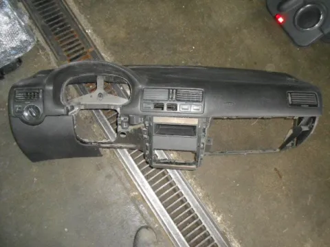Ταμπλό για VW BORA (1998 - 2005) *Γ* Ταμπλό για VW BORA (1998 - 2005) *Γ*