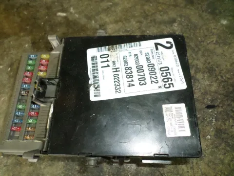 Ασφαλειοθήκη Μηχανής 8200309022n για RENAULT LAGUNA (2005 - 2007) 2200 (G9T600) Diesel 140 dCi -  Ασφαλειοθήκη Μηχανής 8200309022n για RENAULT LAGUNA (2005 - 2007) 2200 (G9T600) Diesel 140 dCi -