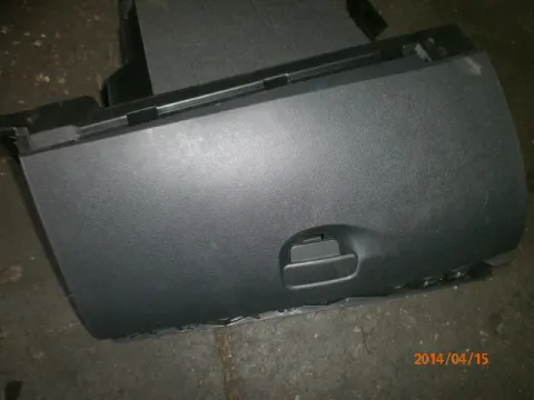 Ντουλαπάκι για RENAULT MEGANE (2008 - 2012) (KZ_) (BZ_) Ντουλαπάκι για RENAULT MEGANE (2008 - 2012) (KZ_) (BZ_)