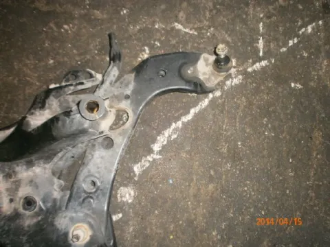 Ψαλίδι Εμπρός Δεξί για TOYOTA RAV-4 (2009 - 2011) (XA30) 2000 (3ZR-FAE) petrol 158 (ZSA3_) 4WD Ψαλίδι Εμπρός Δεξί για TOYOTA RAV-4 (2009 - 2011) (XA30) 2000 (3ZR-FAE) petrol 158 (ZSA3_) 4WD