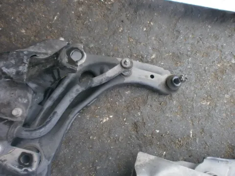 Ψαλίδι Εμπρός Δεξί για PEUGEOT 107 (2006 - 2009) , CITROEN C1 (2005 - 2008) (P) , TOYOTA AYGO (2005 - 2009) (B10) Ψαλίδι Εμπρός Δεξί για PEUGEOT 107 (2006 - 2009) , CITROEN C1 (2005 - 2008) (P) , TOYOTA AYGO (2005 - 2009) (B10)