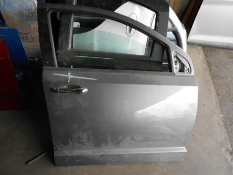 Πόρτα Εμπρός Δεξιά για FIAT FREEMONT (2012 - ) ( ) , DODGE JOURNEY (2009- ) Πόρτα Εμπρός Δεξιά για FIAT FREEMONT (2012 - ) ( ) , DODGE JOURNEY (2009- )