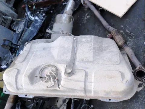Δεξαμενή Καυσίμου (Ρεζερβουάρ) για FORD ESCORT (1992 - 1995) MK6 Δεξαμενή Καυσίμου (Ρεζερβουάρ) για FORD ESCORT (1992 - 1995) MK6