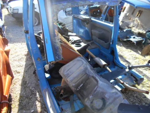 Τροπέτο Πίσω Με Άξονα για RENAULT KANGOO (1998 - 2003) (KC) *Δ* -  Τροπέτο Πίσω Με Άξονα για RENAULT KANGOO (1998 - 2003) (KC) *Δ* -