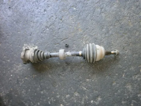 Ημιαξόνιο Εμπρός Αριστερό για SEAT LEON (1999 - 2005) (1MZ) 1600 (AUS) (AZD) (BCB) Petrol 105 16 v Ημιαξόνιο Εμπρός Αριστερό για SEAT LEON (1999 - 2005) (1MZ) 1600 (AUS) (AZD) (BCB) Petrol 105 16 v