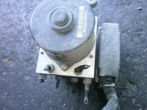 Μονάδα ABS 1J0614417C  για SEAT LEON (1999 - 2005) (1MZ) 1600 (AUS) (AZD) (BCB) Petrol 105 16 v Μονάδα ABS 1J0614417C  για SEAT LEON (1999 - 2005) (1MZ) 1600 (AUS) (AZD) (BCB) Petrol 105 16 v