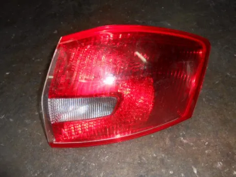Φανάρι Πίσω Δεξί για FORD KUGA (2008 - 2012) Φανάρι Πίσω Δεξί για FORD KUGA (2008 - 2012)