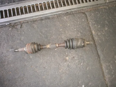 Ημιαξόνιο Εμπρός Αριστερό Με ABS για NISSAN PRIMERA (1996 - 1999) (P11) Ημιαξόνιο Εμπρός Αριστερό Με ABS για NISSAN PRIMERA (1996 - 1999) (P11)