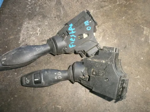 Διακόπτης Φώτων-Φλάς για FORD FIESTA (2008 - 2012) Mk6 (JA8) Διακόπτης Φώτων-Φλάς για FORD FIESTA (2008 - 2012) Mk6 (JA8)