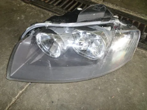 Φανάρι Εμπρός Αριστερό για AUDI A3 (2003 - 2005) (8P) Φανάρι Εμπρός Αριστερό για AUDI A3 (2003 - 2005) (8P)