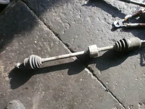 Ημιαξόνιο Εμπρός Δεξί για FIAT PUNTO (1999 - 2003) (188) Ημιαξόνιο Εμπρός Δεξί για FIAT PUNTO (1999 - 2003) (188)