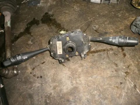 Διακόπτης Φώτων-Φλάς για NISSAN ALMERA (2000 - 2002) (N16) 1500 (QG15DE) petrol 90 Διακόπτης Φώτων-Φλάς για NISSAN ALMERA (2000 - 2002) (N16) 1500 (QG15DE) petrol 90