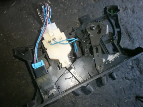 Χειριστήρια Καλοριφέρ για DAIHATSU TERIOS (1997 - 2000) (J100) 1300 (HE-EJ) (HC) petrol 83 (J100) 4WD -  Χειριστήρια Καλοριφέρ για DAIHATSU TERIOS (1997 - 2000) (J100) 1300 (HE-EJ) (HC) petrol 83 (J100) 4WD -