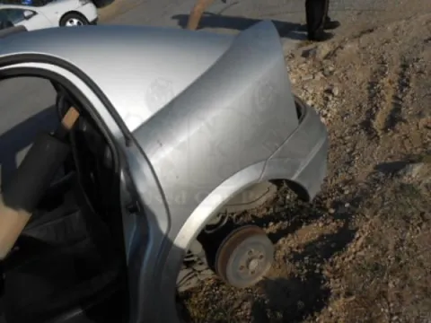 Τροπέτο Πίσω Με Άξονα Με Θόλουs Και Σασί για OPEL ASTRA (1998 - 2004) G Ηatchback - 5dr *Δ* -  Τροπέτο Πίσω Με Άξονα Με Θόλουs Και Σασί για OPEL ASTRA (1998 - 2004) G Ηatchback - 5dr *Δ* -