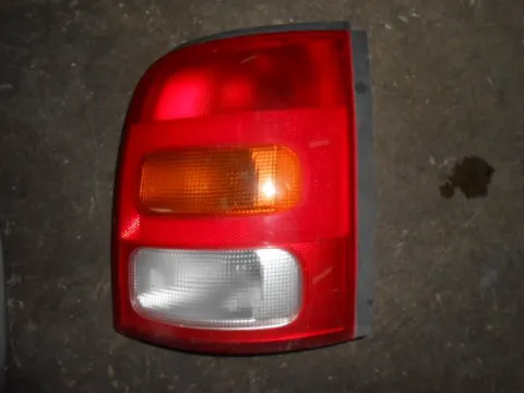 Φανάρι Πίσω Δεξί για NISSAN MICRA (1998 - 2000) (K11) Φανάρι Πίσω Δεξί για NISSAN MICRA (1998 - 2000) (K11)