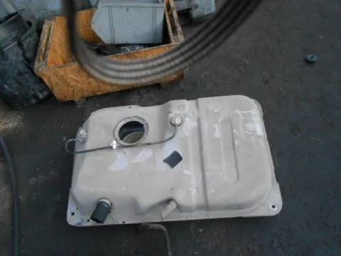 Δεξαμενή Καυσίμου (Ρεζερβουάρ) για FORD PUMA (1997 - 2001) (EC) *Δ* 29220 Δεξαμενή Καυσίμου (Ρεζερβουάρ) για FORD PUMA (1997 - 2001) (EC) *Δ* 29220