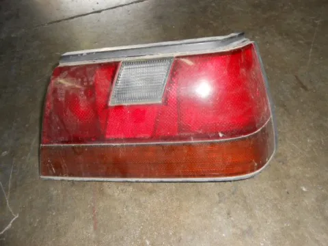 Φανάρι Πίσω Δεξί για NISSAN SUNNY (1990 - 1991) (N13) 3thiro- 5thiro Φανάρι Πίσω Δεξί για NISSAN SUNNY (1990 - 1991) (N13) 3thiro- 5thiro