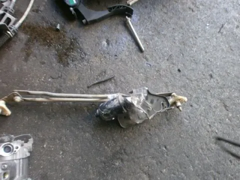 Μοτέρ Κίνησης Εμπρός Υαλοκαθαριστήρων για SUZUKI SWIFT (1992 - 1996) (SF) 1000 G10A petrol 53 Μοτέρ Κίνησης Εμπρός Υαλοκαθαριστήρων για SUZUKI SWIFT (1992 - 1996) (SF) 1000 G10A petrol 53