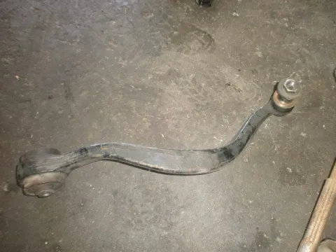 Ψαλίδι Εμπρός Δεξί Κάτω για MAZDA 6 (2008 - 2011) (GH) Ψαλίδι Εμπρός Δεξί Κάτω για MAZDA 6 (2008 - 2011) (GH)