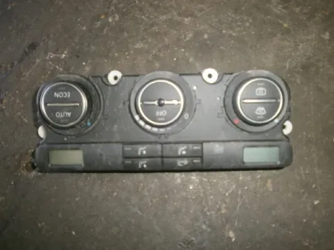 Χειριστήρια Καλοριφέρ για VW TOURAN (2003 - 2006) (1T1) 1600 (BGU) (BSE) (BSF) Petrol 102 Χειριστήρια Καλοριφέρ για VW TOURAN (2003 - 2006) (1T1) 1600 (BGU) (BSE) (BSF) Petrol 102