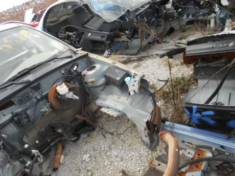 Τροπέτο Πίσω Με Άξονα Με Θόλουs Kαι Σασί για CHEVROLET - DAEWOO LANOS (1997 - 2000) (T100) Sedan - 4dr *Δ* -  Τροπέτο Πίσω Με Άξονα Με Θόλουs Kαι Σασί για CHEVROLET - DAEWOO LANOS (1997 - 2000) (T100) Sedan - 4dr *Δ* -