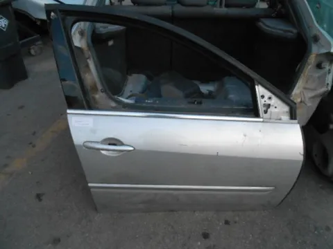 Πόρτα Εμπρός Δεξιά (Με Μάτι) για RENAULT LAGUNA (2007 - 2012) *Γ* Πόρτα Εμπρός Δεξιά (Με Μάτι) για RENAULT LAGUNA (2007 - 2012) *Γ*