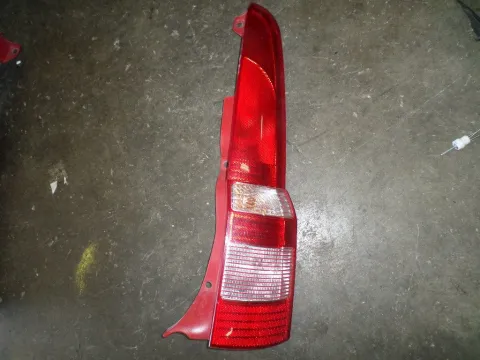 Φανάρι Πίσω Δεξί Κόκκινο Πλαίσιο για FIAT PANDA (2009 - 2011 ) (169) Φανάρι Πίσω Δεξί Κόκκινο Πλαίσιο για FIAT PANDA (2009 - 2011 ) (169)