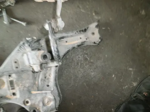 Ψαλίδι Εμπρός Δεξί για AUDI A1 (2010 - ) Ψαλίδι Εμπρός Δεξί για AUDI A1 (2010 - )