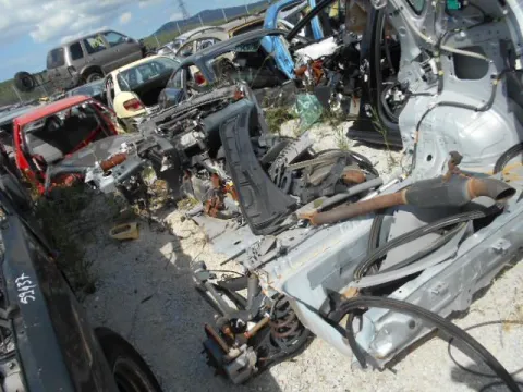 Τροπέτο Πίσω Με Θόλουs Και Σασί Με Άξονα για TOYOTA RAV-4 (2006 - 2009) (XA30) *Δ* -  Τροπέτο Πίσω Με Θόλουs Και Σασί Με Άξονα για TOYOTA RAV-4 (2006 - 2009) (XA30) *Δ* -