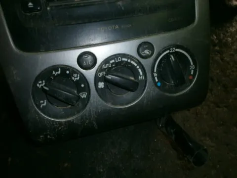 Χειριστήρια Καλοριφέρ για TOYOTA AVENSIS (2000 - 2003) (T220) 1600 3ZZ-FE petrol 110 VVT-i Χειριστήρια Καλοριφέρ για TOYOTA AVENSIS (2000 - 2003) (T220) 1600 3ZZ-FE petrol 110 VVT-i