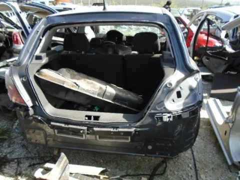 Τροπέτο Πίσω Με Άξονα Με Θόλουs Kαι Σασί για OPEL ASTRA (2004 - 2007) H Hatchback - 5dr *ΔΒ* Τροπέτο Πίσω Με Άξονα Με Θόλουs Kαι Σασί για OPEL ASTRA (2004 - 2007) H Hatchback - 5dr *ΔΒ*