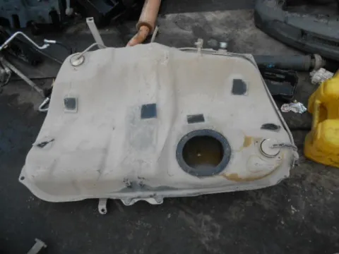 Δεξαμενή Καυσίμου (Ρεζερβουάρ) για TOYOTA AVENSIS (1997 - 2000) (T220) , (2000 - 2003) (T220) *Δ* 30831 Δεξαμενή Καυσίμου (Ρεζερβουάρ) για TOYOTA AVENSIS (1997 - 2000) (T220) , (2000 - 2003) (T220) *Δ* 30831