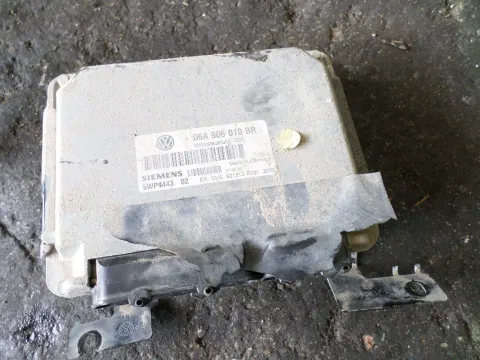 Εγκέφαλος Κινητήρα 06A906019BR / 5WP444302 για SEAT LEON (1999 - 2005) (1MZ) 1600 (AEH) (AKL) Petrol 100 ΤΕΛΑΡΟ 2*253649 Εγκέφαλος Κινητήρα 06A906019BR / 5WP444302 για SEAT LEON (1999 - 2005) (1MZ) 1600 (AEH) (AKL) Petrol 100 ΤΕΛΑΡΟ 2*253649