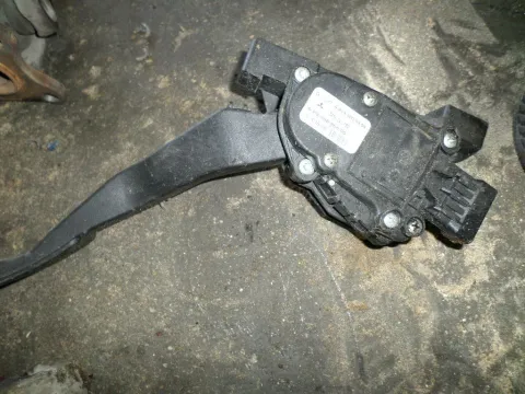 Πετάλ Γκαζιού MN125792 για MITSUBISHI COLT (2005 - 2008 ) (CZ) (eBay) Πετάλ Γκαζιού MN125792 για MITSUBISHI COLT (2005 - 2008 ) (CZ) (eBay)