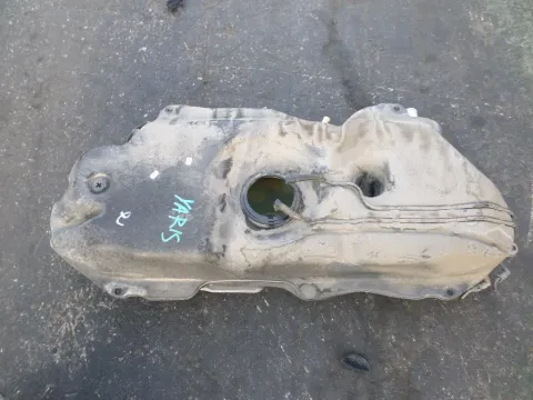 Δεξαμενή Καυσίμου (Ρεζερβουάρ) για TOYOTA YARIS (2003 - 2005) (XP10) *Δ* 19592 Δεξαμενή Καυσίμου (Ρεζερβουάρ) για TOYOTA YARIS (2003 - 2005) (XP10) *Δ* 19592