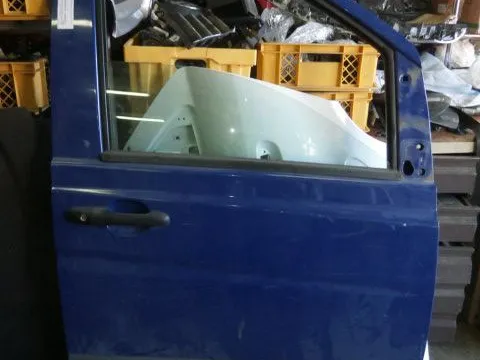 Πόρτα Εμπρός Δεξιά Ελαττωματική για MERCEDES VITO (2004 - 2010) (W639) Πόρτα Εμπρός Δεξιά Ελαττωματική για MERCEDES VITO (2004 - 2010) (W639)
