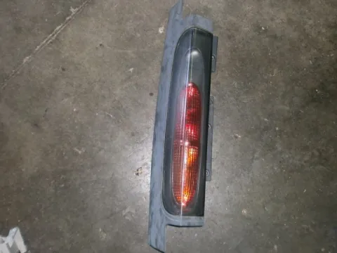 Φανάρι Πίσω Αριστερό για OPEL VIVARO (2002 - 2006) Van , (2006 - 2009) , RENAULT TRAFFIC (2006 -) (FL) Φανάρι Πίσω Αριστερό για OPEL VIVARO (2002 - 2006) Van , (2006 - 2009) , RENAULT TRAFFIC (2006 -) (FL)