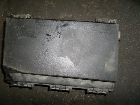 Ασφαλειοθήκη Μπαταρίας 015349211 για OPEL ASTRA (2004 - 2007) H - 